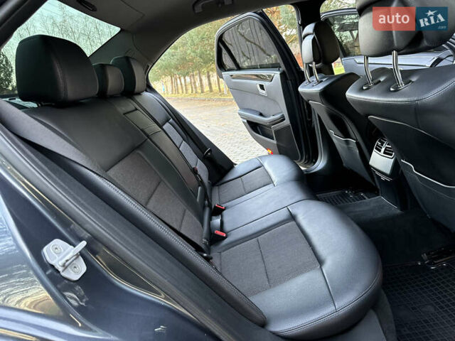 Серый Мерседес Е-Класс, объемом двигателя 2.2 л и пробегом 232 тыс. км за 16300 $, фото 94 на Automoto.ua