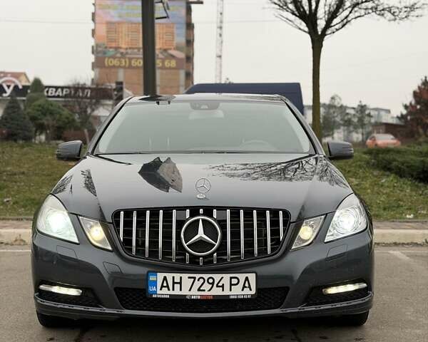 Серый Мерседес Е-Класс, объемом двигателя 2.2 л и пробегом 290 тыс. км за 10700 $, фото 4 на Automoto.ua