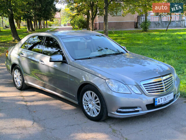 Серый Мерседес Е-Класс, объемом двигателя 2.14 л и пробегом 240 тыс. км за 13500 $, фото 10 на Automoto.ua