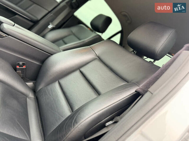 Сірий Мерседес Е-Клас, об'ємом двигуна 2.1 л та пробігом 149 тис. км за 18950 $, фото 32 на Automoto.ua