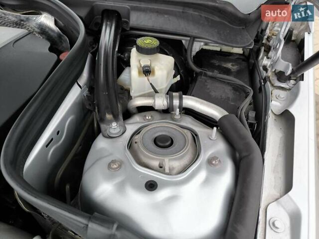 Сірий Мерседес Е-Клас, об'ємом двигуна 3 л та пробігом 170 тис. км за 18500 $, фото 6 на Automoto.ua