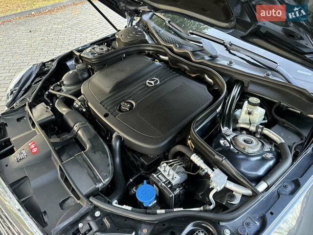 Серый Мерседес Е-Класс, объемом двигателя 2.2 л и пробегом 232 тыс. км за 16300 $, фото 114 на Automoto.ua