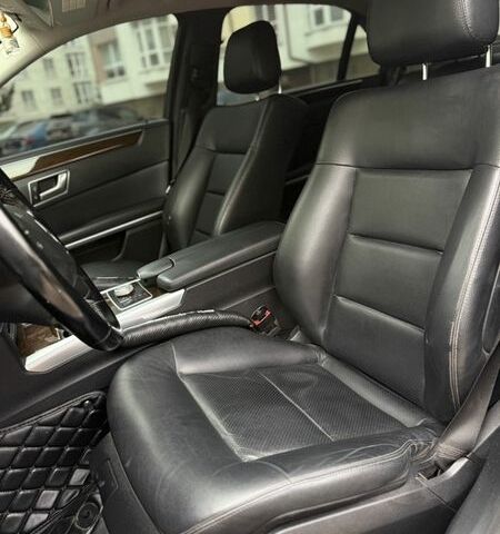 Серый Мерседес Е-Класс, объемом двигателя 2.2 л и пробегом 230 тыс. км за 10000 $, фото 22 на Automoto.ua