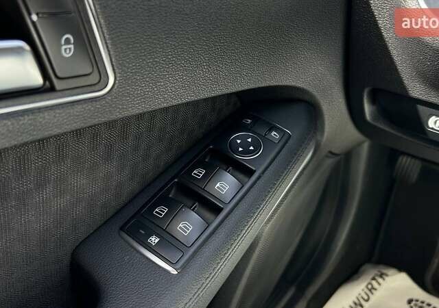 Серый Мерседес Е-Класс, объемом двигателя 2.1 л и пробегом 218 тыс. км за 12500 $, фото 19 на Automoto.ua