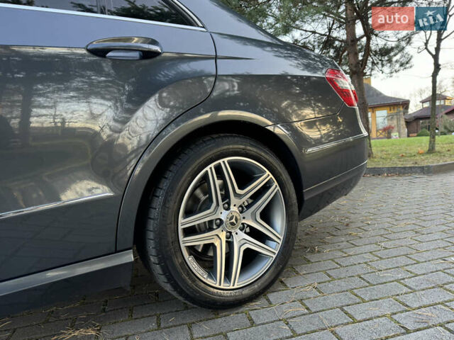 Серый Мерседес Е-Класс, объемом двигателя 2.2 л и пробегом 232 тыс. км за 16300 $, фото 19 на Automoto.ua