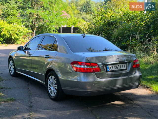 Серый Мерседес Е-Класс, объемом двигателя 2.14 л и пробегом 240 тыс. км за 13500 $, фото 4 на Automoto.ua