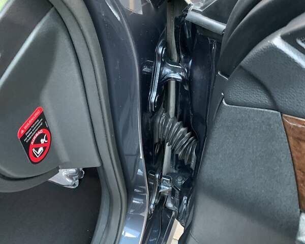 Серый Мерседес Е-Класс, объемом двигателя 2.2 л и пробегом 283 тыс. км за 14750 $, фото 44 на Automoto.ua