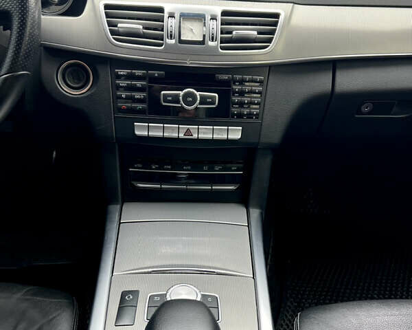 Серый Мерседес Е-Класс, объемом двигателя 2.14 л и пробегом 555 тыс. км за 12999 $, фото 18 на Automoto.ua