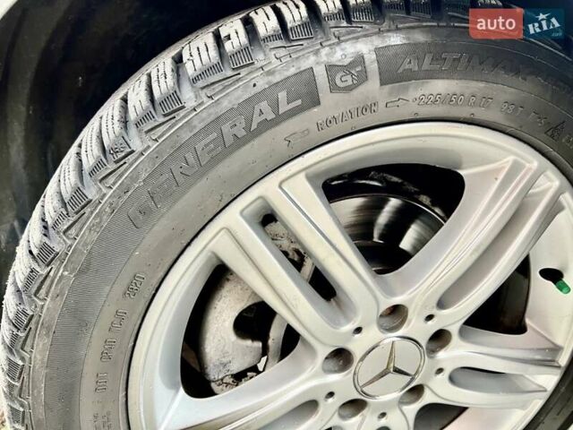 Сірий Мерседес Е-Клас, об'ємом двигуна 2.14 л та пробігом 248 тис. км за 12500 $, фото 29 на Automoto.ua