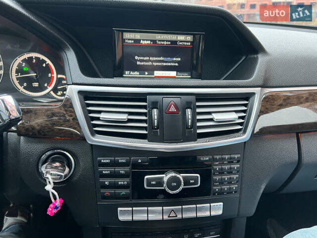 Сірий Мерседес Е-Клас, об'ємом двигуна 2.14 л та пробігом 248 тис. км за 12500 $, фото 22 на Automoto.ua