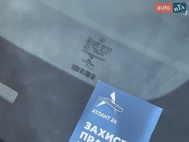 Мерседес Е-Клас 2013 у Києві на Automoto.ua Сірий Мерседес Е-Клас, об'ємом двигуна 2 л та пробігом 175 тис. км за 18490 $, фото 25 на Automoto.ua