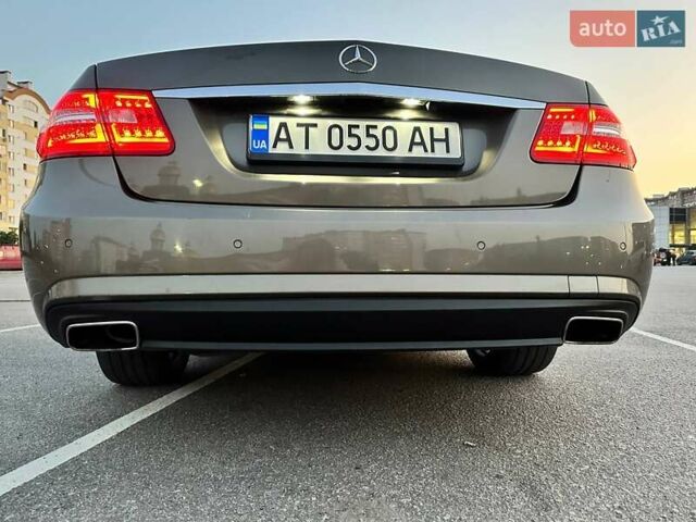 Серый Мерседес Е-Класс, объемом двигателя 2.2 л и пробегом 247 тыс. км за 21000 $, фото 6 на Automoto.ua