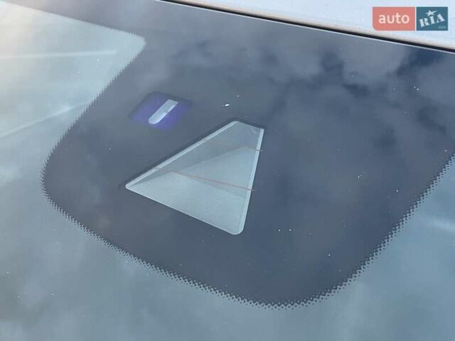 Мерседес Е-Клас 2013 у Києві на Automoto.ua Сірий Мерседес Е-Клас, об'ємом двигуна 2 л та пробігом 175 тис. км за 18490 $, фото 26 на Automoto.ua