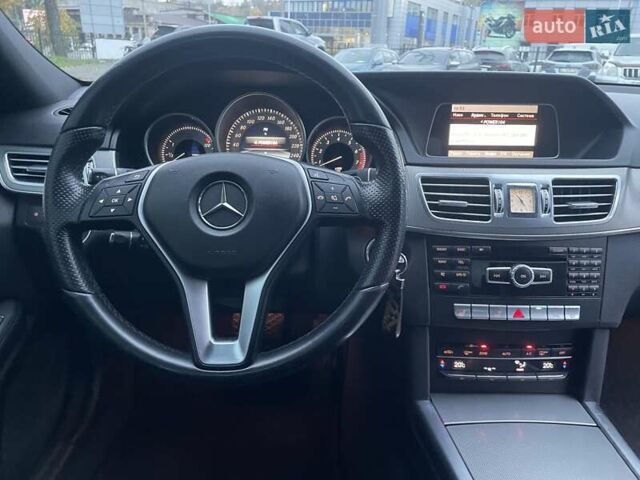 Мерседес Е-Клас 2013 у Києві на Automoto.ua Сірий Мерседес Е-Клас, об'ємом двигуна 2 л та пробігом 175 тис. км за 18490 $, фото 58 на Automoto.ua