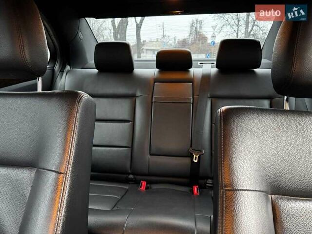 Серый Мерседес Е-Класс, объемом двигателя 2.2 л и пробегом 248 тыс. км за 12490 $, фото 22 на Automoto.ua