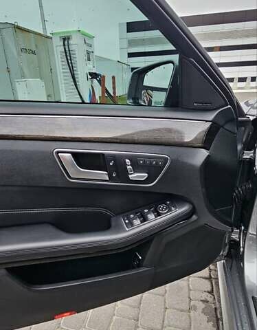 Серый Мерседес Е-Класс, объемом двигателя 3.5 л и пробегом 230 тыс. км за 15200 $, фото 12 на Automoto.ua