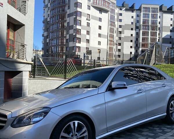 Сірий Мерседес Е-Клас, об'ємом двигуна 1.99 л та пробігом 142 тис. км за 19000 $, фото 5 на Automoto.ua