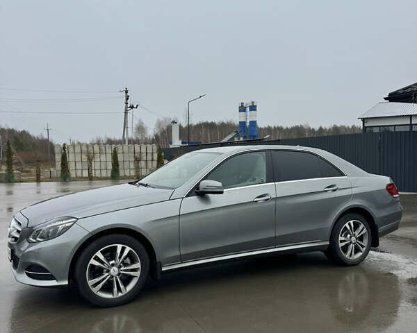 Серый Мерседес Е-Класс, объемом двигателя 2.14 л и пробегом 230 тыс. км за 18000 $, фото 3 на Automoto.ua
