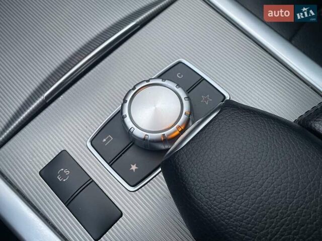 Мерседес Е-Клас 2013 у Києві на Automoto.ua Сірий Мерседес Е-Клас, об'ємом двигуна 2 л та пробігом 175 тис. км за 18490 $, фото 45 на Automoto.ua