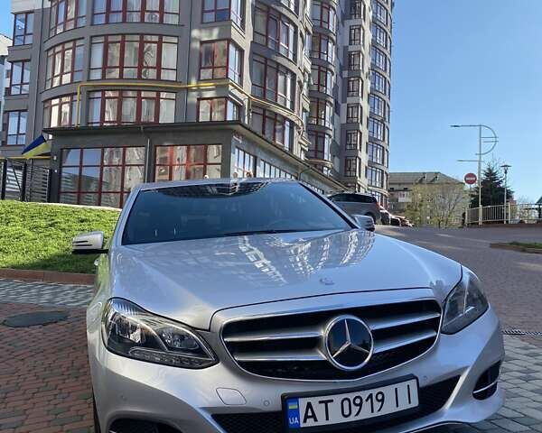 Серый Мерседес Е-Класс, объемом двигателя 1.99 л и пробегом 133 тыс. км за 19200 $, фото 4 на Automoto.ua