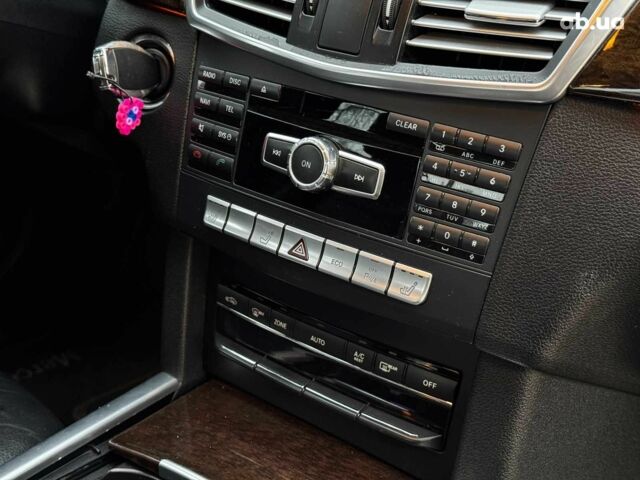 Серый Мерседес Е-Класс, объемом двигателя 2.2 л и пробегом 248 тыс. км за 12490 $, фото 31 на Automoto.ua