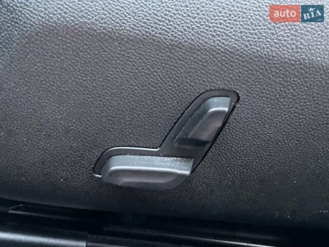 Мерседес Е-Клас 2013 у Києві на Automoto.ua Сірий Мерседес Е-Клас, об'ємом двигуна 2 л та пробігом 175 тис. км за 18490 $, фото 41 на Automoto.ua