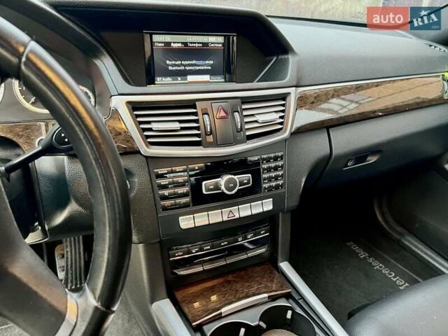 Сірий Мерседес Е-Клас, об'ємом двигуна 2.14 л та пробігом 248 тис. км за 12500 $, фото 18 на Automoto.ua