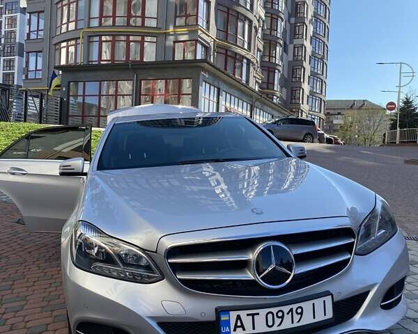 Сірий Мерседес Е-Клас, об'ємом двигуна 1.99 л та пробігом 142 тис. км за 19000 $, фото 2 на Automoto.ua