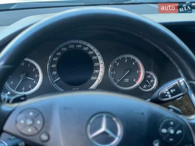 Сірий Мерседес Е-Клас, об'ємом двигуна 2.2 л та пробігом 275 тис. км за 11200 $, фото 28 на Automoto.ua