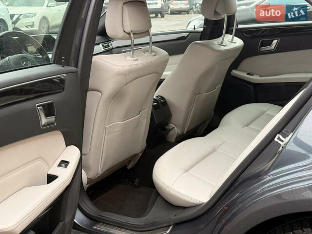 Сірий Мерседес Е-Клас, об'ємом двигуна 2.14 л та пробігом 147 тис. км за 17000 $, фото 8 на Automoto.ua