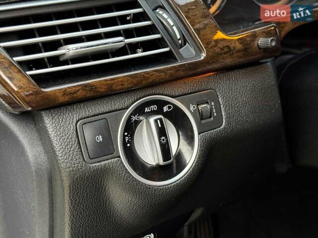 Серый Мерседес Е-Класс, объемом двигателя 2.2 л и пробегом 248 тыс. км за 12490 $, фото 17 на Automoto.ua