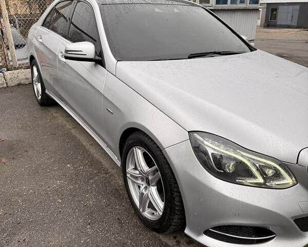 Серый Мерседес Е-Класс, объемом двигателя 1.99 л и пробегом 210 тыс. км за 19700 $, фото 27 на Automoto.ua