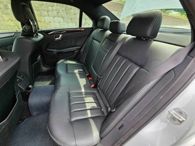 Серый Мерседес Е-Класс, объемом двигателя 2.2 л и пробегом 130 тыс. км за 4300 $, фото 5 на Automoto.ua