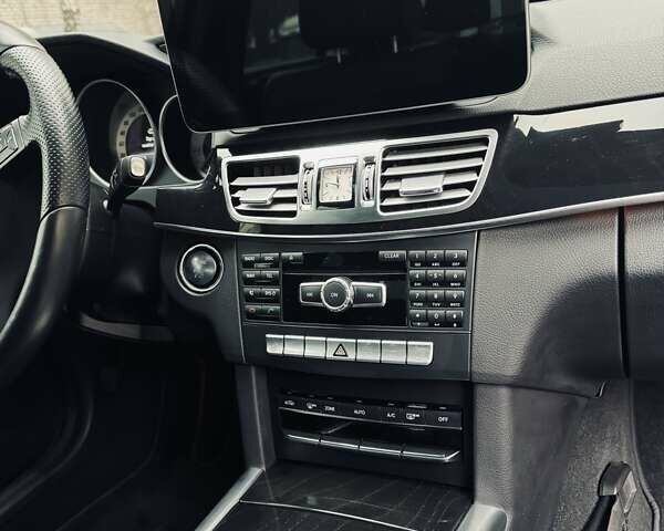 Серый Мерседес Е-Класс, объемом двигателя 2.2 л и пробегом 84 тыс. км за 22700 $, фото 24 на Automoto.ua