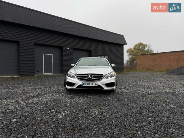 Сірий Мерседес Е-Клас, об'ємом двигуна 2.2 л та пробігом 258 тис. км за 16499 $, фото 3 на Automoto.ua