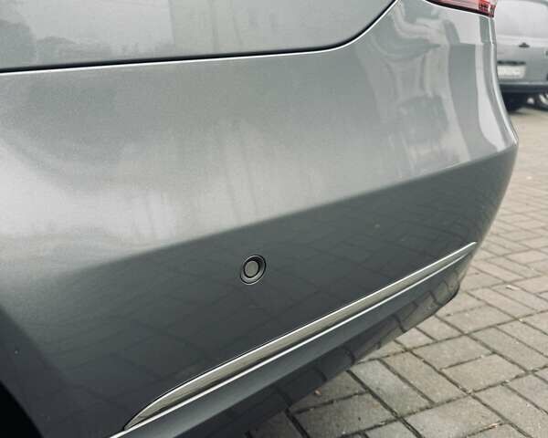 Серый Мерседес Е-Класс, объемом двигателя 2.2 л и пробегом 84 тыс. км за 22700 $, фото 37 на Automoto.ua