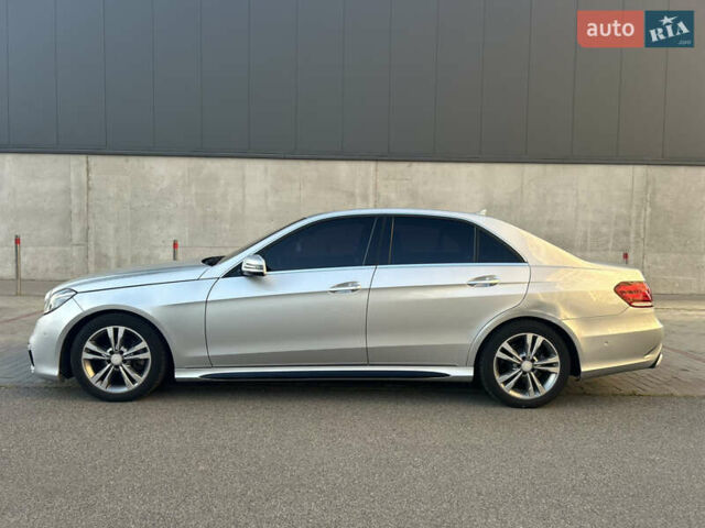 Серый Мерседес Е-Класс, объемом двигателя 2.14 л и пробегом 173 тыс. км за 17500 $, фото 7 на Automoto.ua