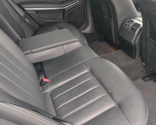 Серый Мерседес Е-Класс, объемом двигателя 2.1 л и пробегом 298 тыс. км за 17200 $, фото 14 на Automoto.ua