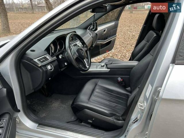 Серый Мерседес Е-Класс, объемом двигателя 2.1 л и пробегом 298 тыс. км за 17200 $, фото 18 на Automoto.ua