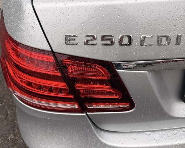 Серый Мерседес Е-Класс, объемом двигателя 1.99 л и пробегом 210 тыс. км за 19700 $, фото 17 на Automoto.ua