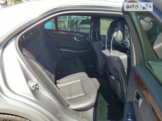Серый Мерседес Е-Класс, объемом двигателя 3.5 л и пробегом 132 тыс. км за 3000 $, фото 11 на Automoto.ua
