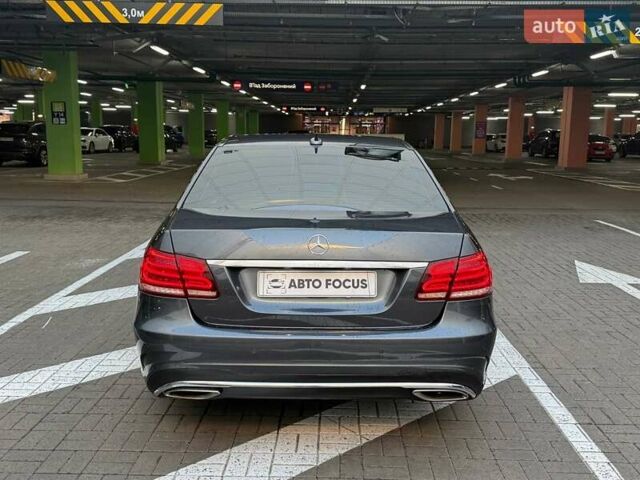 Серый Мерседес Е-Класс, объемом двигателя 2.99 л и пробегом 300 тыс. км за 22990 $, фото 4 на Automoto.ua