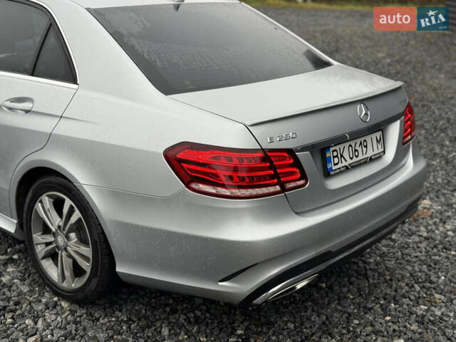 Сірий Мерседес Е-Клас, об'ємом двигуна 2.2 л та пробігом 258 тис. км за 16499 $, фото 23 на Automoto.ua