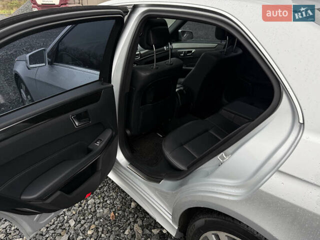 Сірий Мерседес Е-Клас, об'ємом двигуна 2.2 л та пробігом 258 тис. км за 16499 $, фото 50 на Automoto.ua