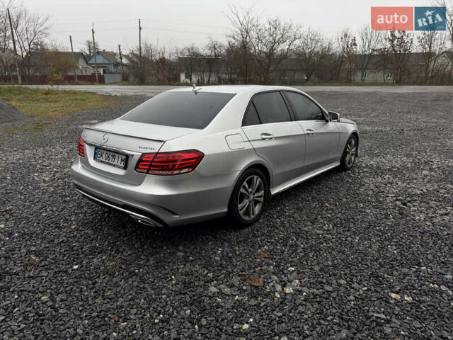 Сірий Мерседес Е-Клас, об'ємом двигуна 2.2 л та пробігом 258 тис. км за 16499 $, фото 36 на Automoto.ua