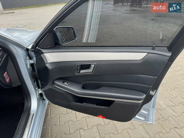 Сірий Мерседес Е-Клас, об'ємом двигуна 2.14 л та пробігом 200 тис. км за 19200 $, фото 10 на Automoto.ua