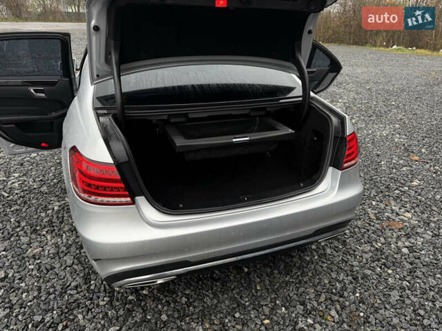 Сірий Мерседес Е-Клас, об'ємом двигуна 2.2 л та пробігом 258 тис. км за 16499 $, фото 49 на Automoto.ua