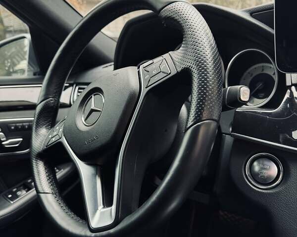 Серый Мерседес Е-Класс, объемом двигателя 2.2 л и пробегом 84 тыс. км за 22700 $, фото 23 на Automoto.ua