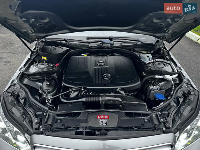 Серый Мерседес Е-Класс, объемом двигателя 2.2 л и пробегом 295 тыс. км за 18700 $, фото 8 на Automoto.ua