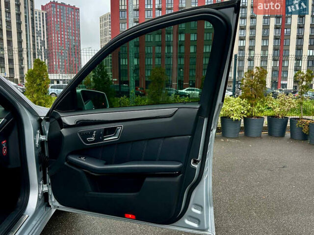 Сірий Мерседес Е-Клас, об'ємом двигуна 2 л та пробігом 91 тис. км за 20900 $, фото 48 на Automoto.ua